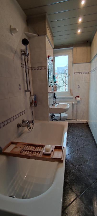Komfortables Und Sauberes Zimmer 라이프치히 외부 사진
